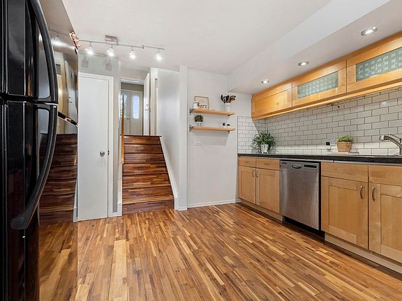 2nd image of 10 Grandview Rdg