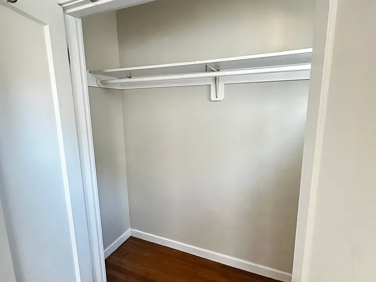 2720 Geneva St — Photo 10