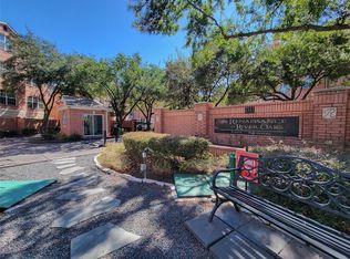 2111 Welch St APT B214, Houston, TX 77019