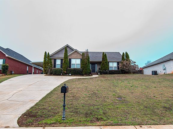 3rd image of 371 Ridgeview Dr