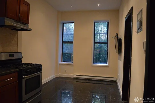 Rented by Oxford Property Group | media 16