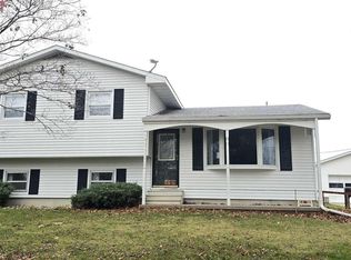 1561 Elm St, Hamilton, IL 62341