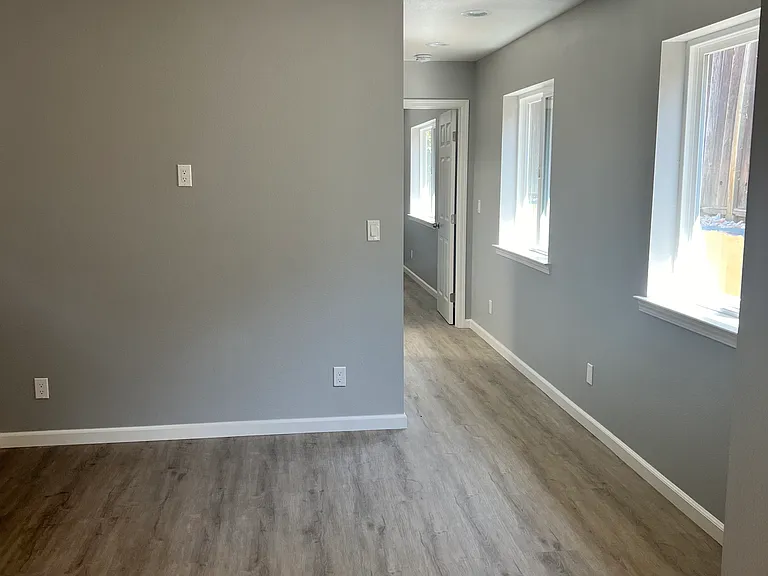 3603-2 Nortree St — Photo 5