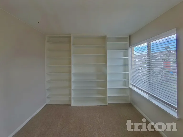 2434 Saint Paul Dr — Photo 9
