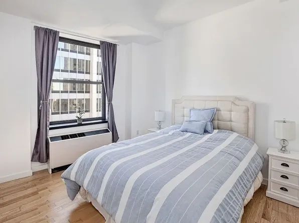 20 Pine Street image 6 of 17