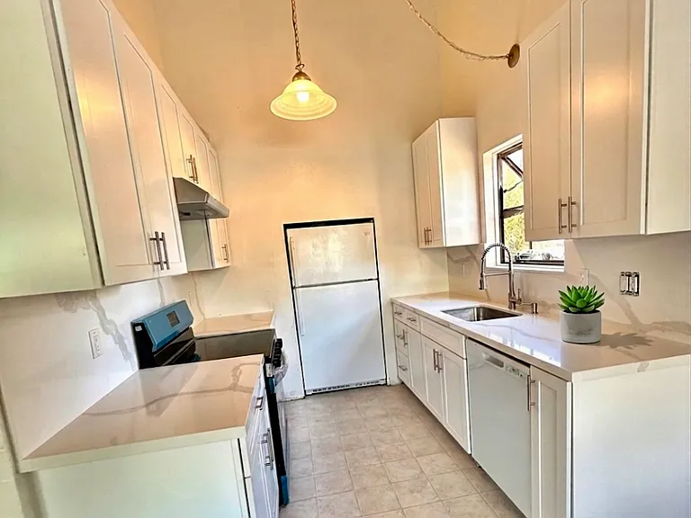 9 Jade Ct — Photo 9