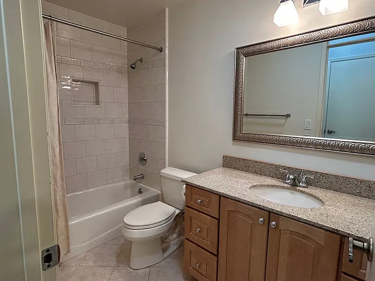 266 Valley Oaks Dr — Photo 11