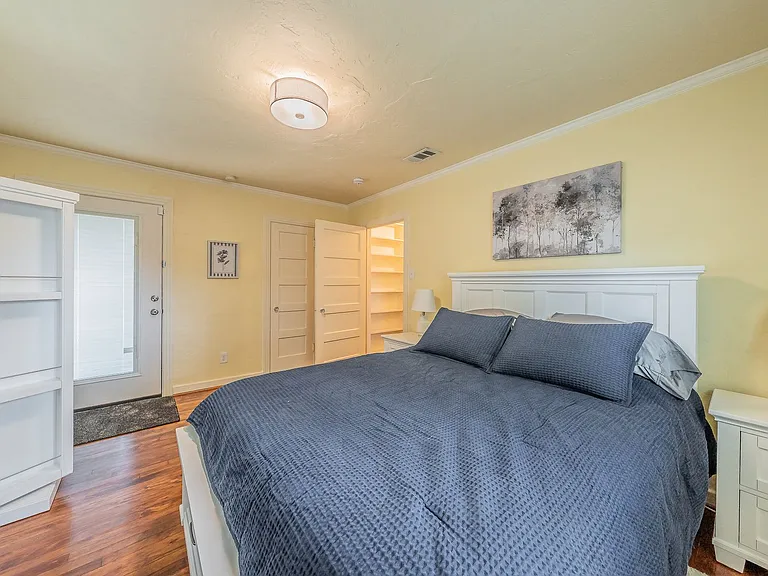 2157 W Lotus Ave — Photo 15