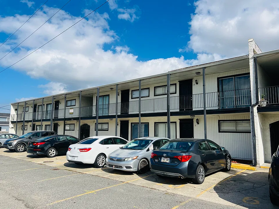 139 Orlando Dr #18