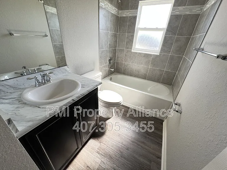 1002 Corso Dr — Photo 17