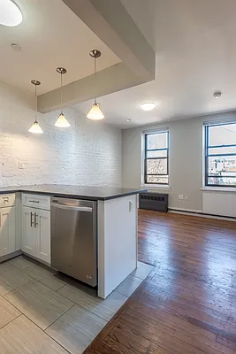 Rented by Compass | media 13