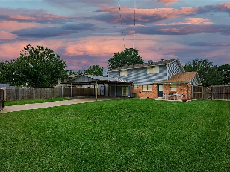 11259 Drummond Dr — Photo 40
