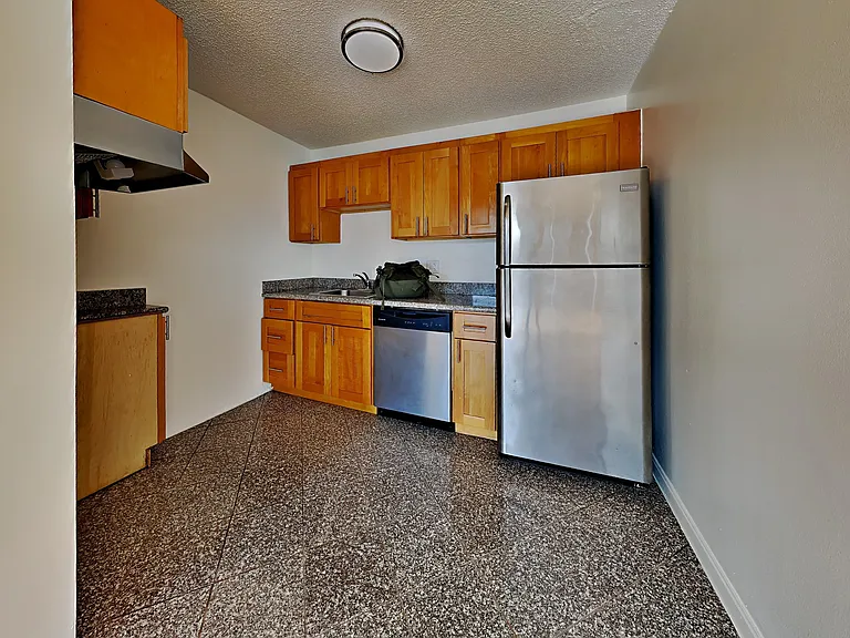 455 Eddy St — Photo 39