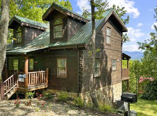 2126 Loafers Glory Way, Gatlinburg, TN 37738