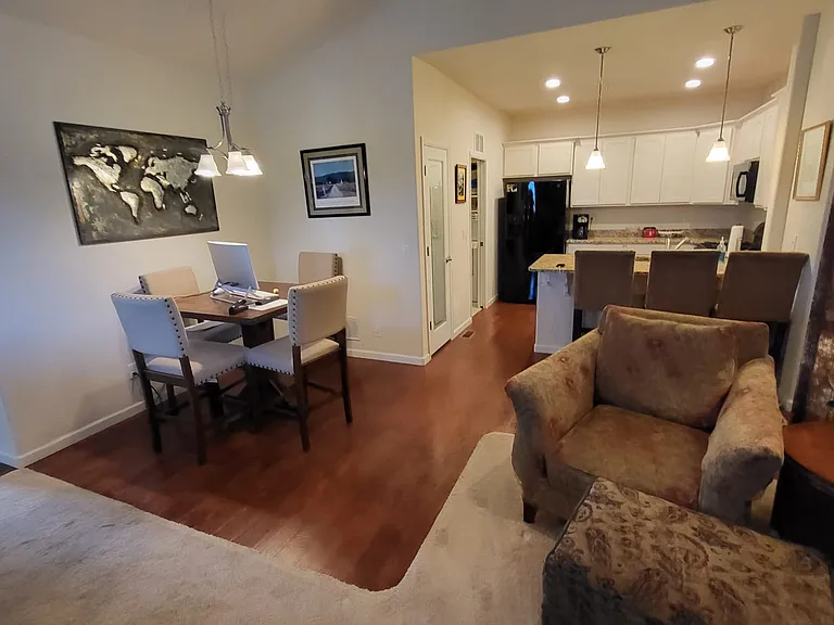 6613 Folsom Hts — Photo 6