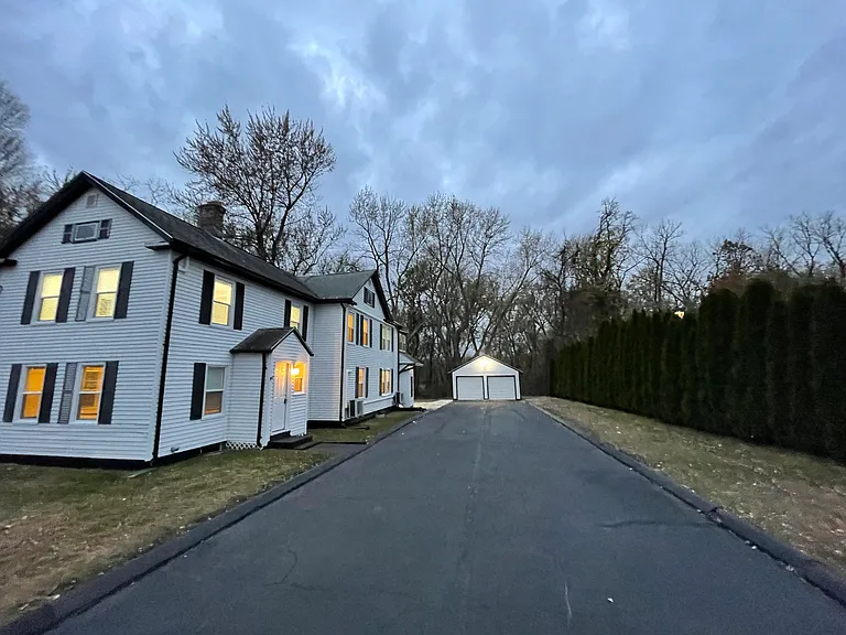 415 Naubuc Ave #1 — Photo 11