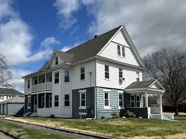 98-100 Trilby Ave, Chicopee, MA 01020