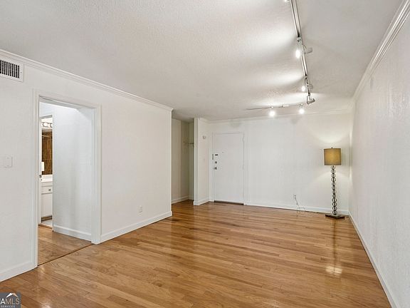 4th image of 395 Pharr Rd NE APT 302