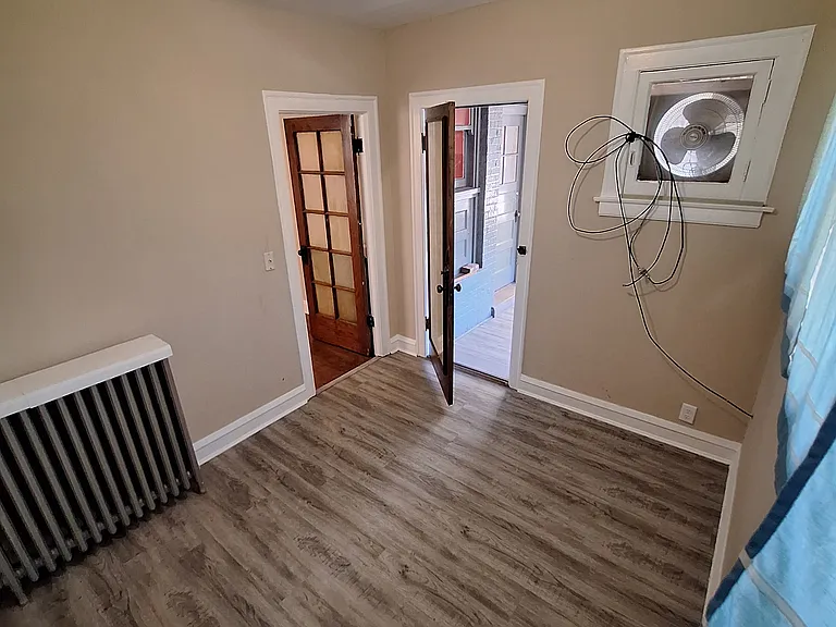 8720 S Loomis St — Photo 10