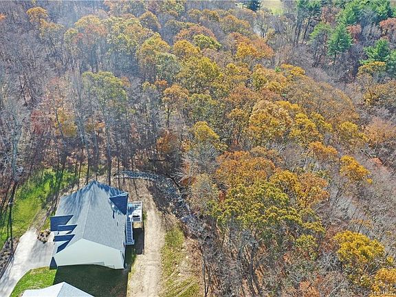3rd image of 14 Essex Glen Dr #12