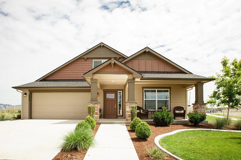 19818 E Snake River Ave, Liberty Lake, WA 99016 | Zillow