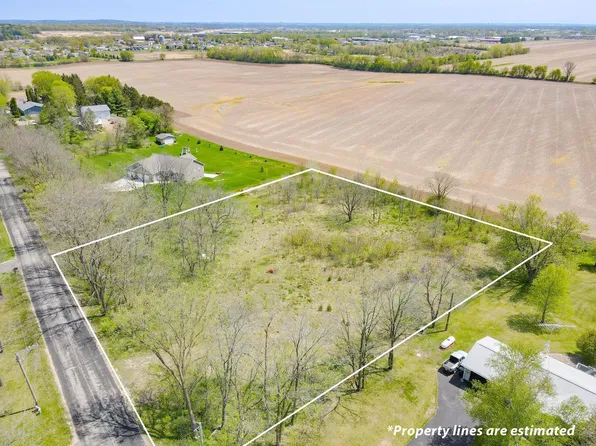 1 E Russell Rd, Janesville, WI 53545