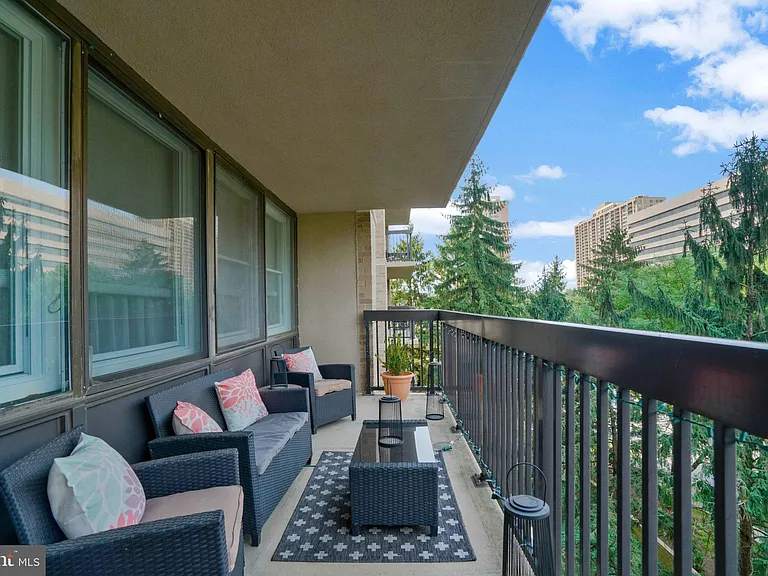 3709 S George Mason Dr #415-E — Photo 30