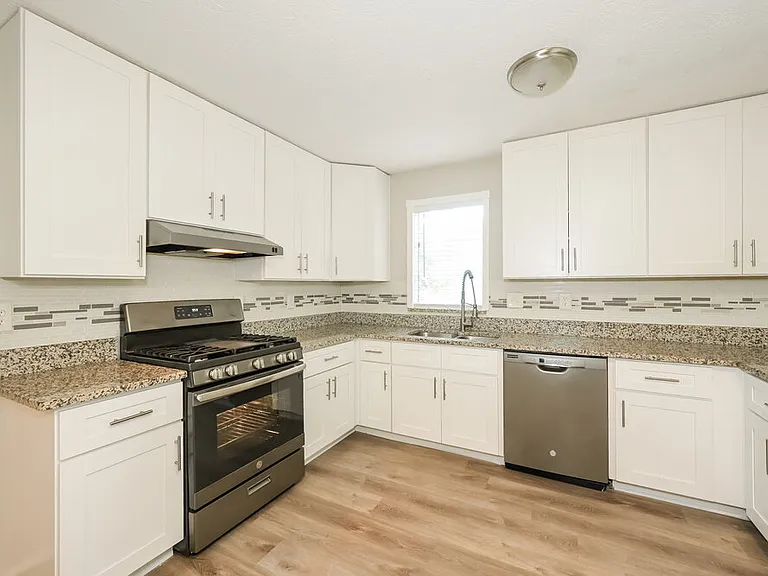 445 Ridgedale Way — Photo 7