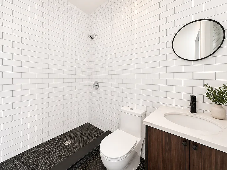 388 Cornelia St #3 — Photo 4