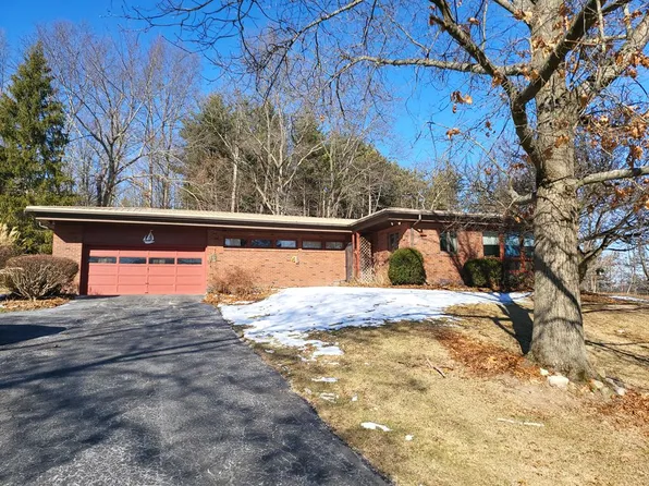 120 Donovan Dr, Horseheads, NY 14845