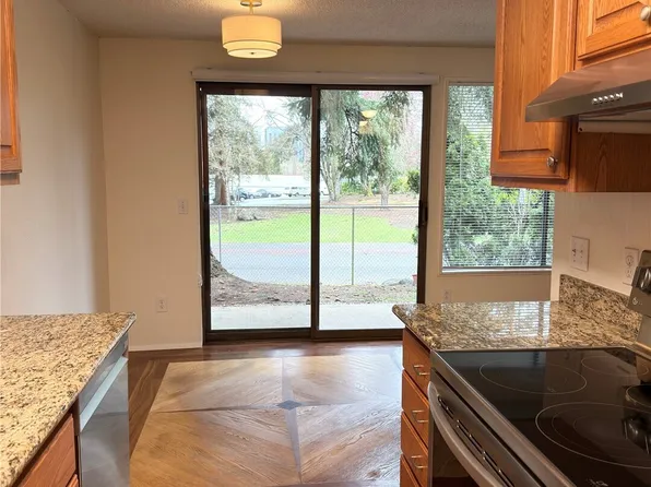 12510 NE 117th Place #B3, Kirkland, WA 98034