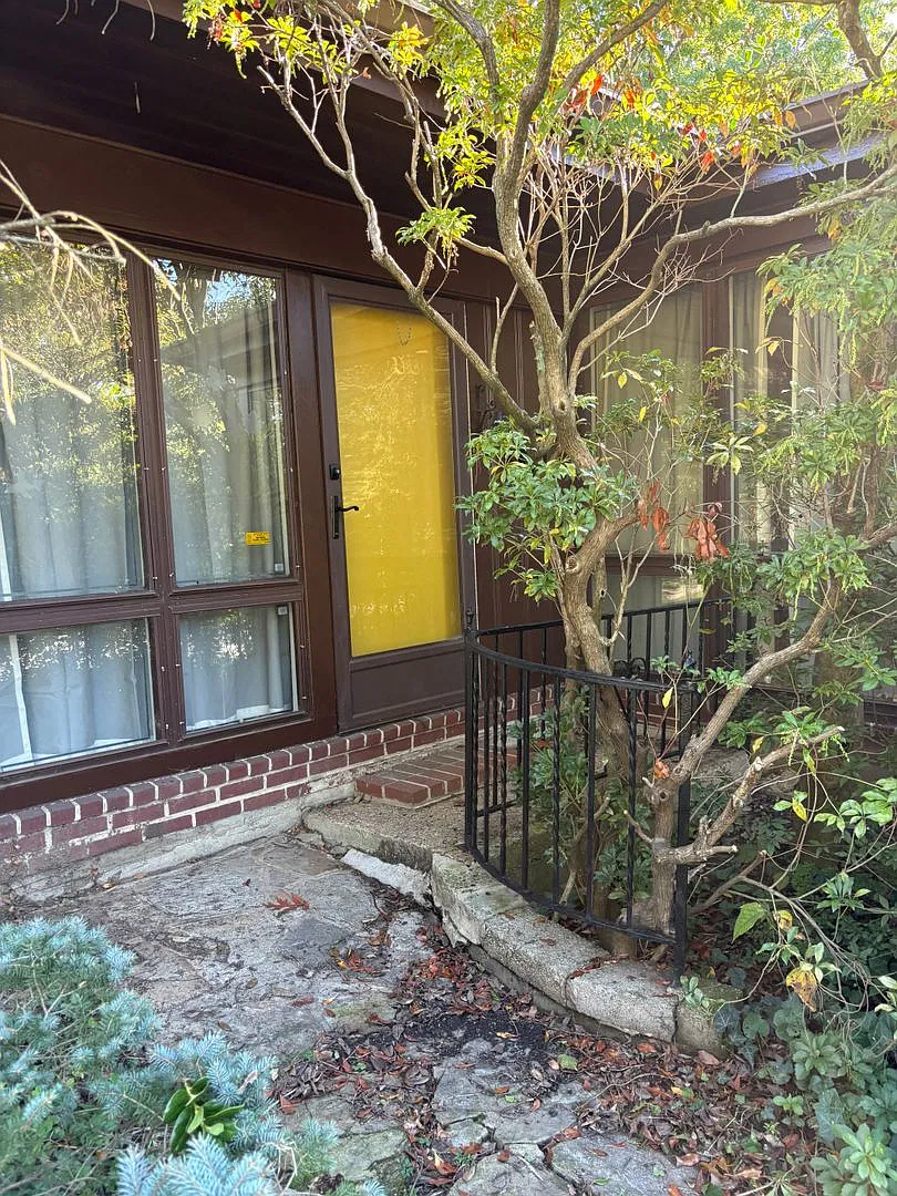 Cozy 3BD/2BA Detached Home w/ Sunroom in Mt Washington, MD! — Photo 3