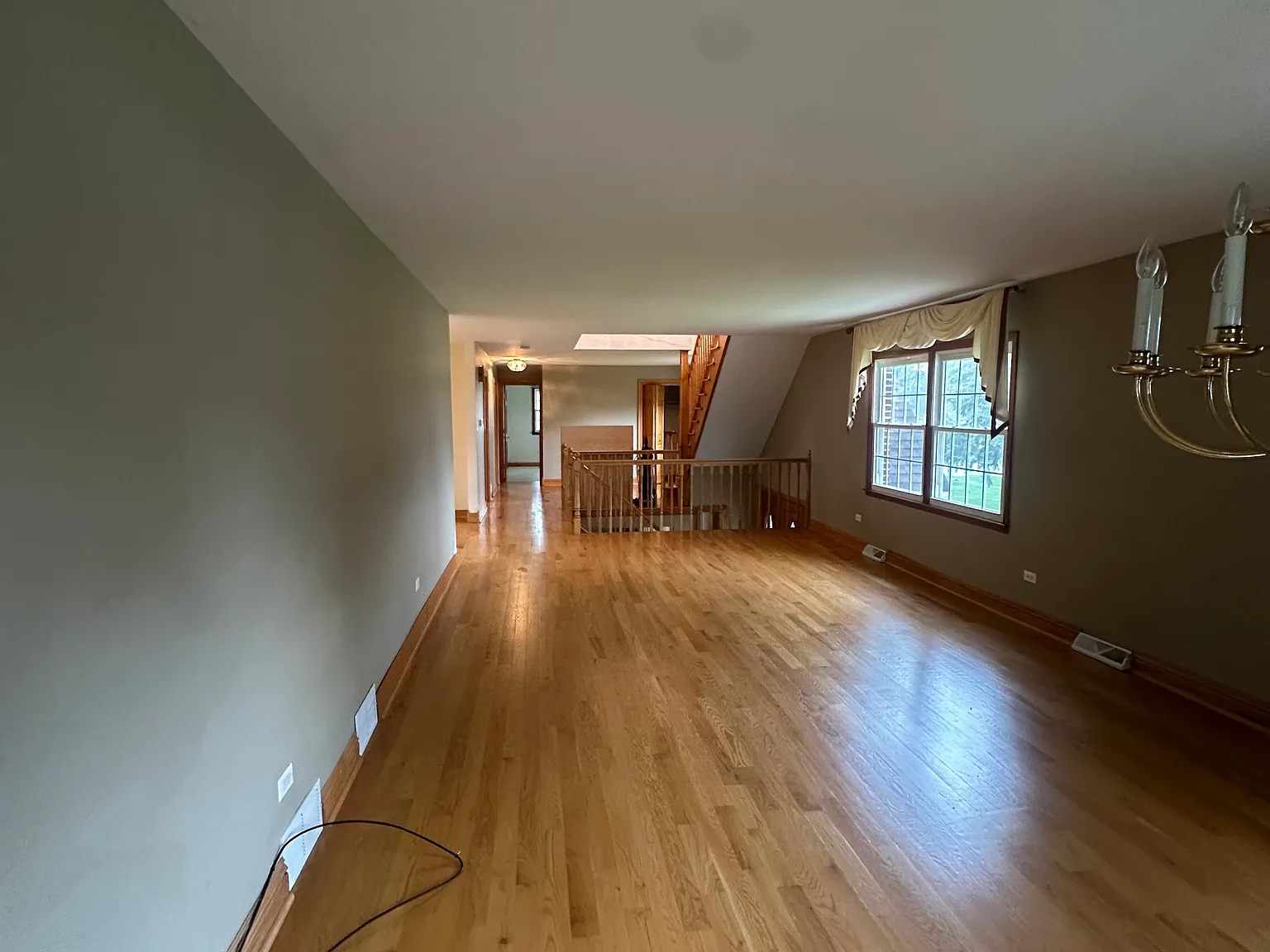 6 bed, 2842 sqft, $4,600 — Photo 3