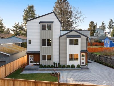817 N 115th Street, Seattle, WA, 98133