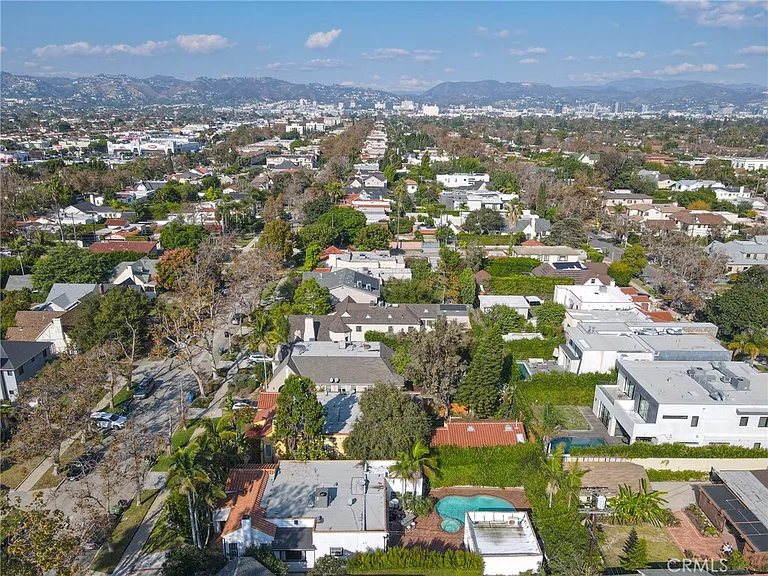 432 S Orange Dr — Photo 37