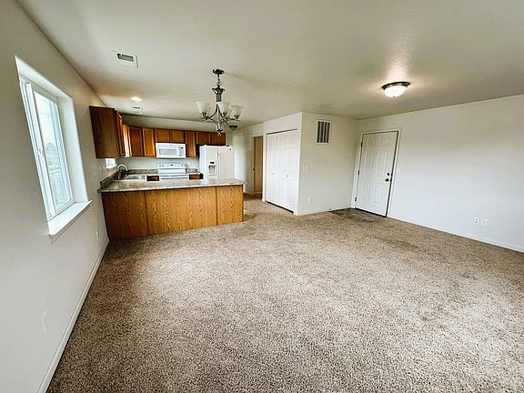 5th image of 4100 Pierce Ave APT D