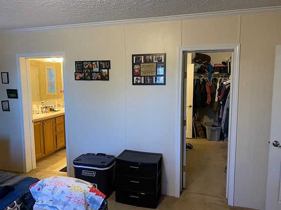 5th image of 94 Emerald Hills Ct