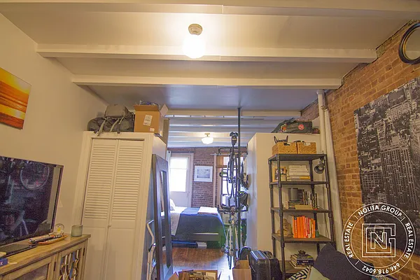 Rented by Nolita Group | media 21