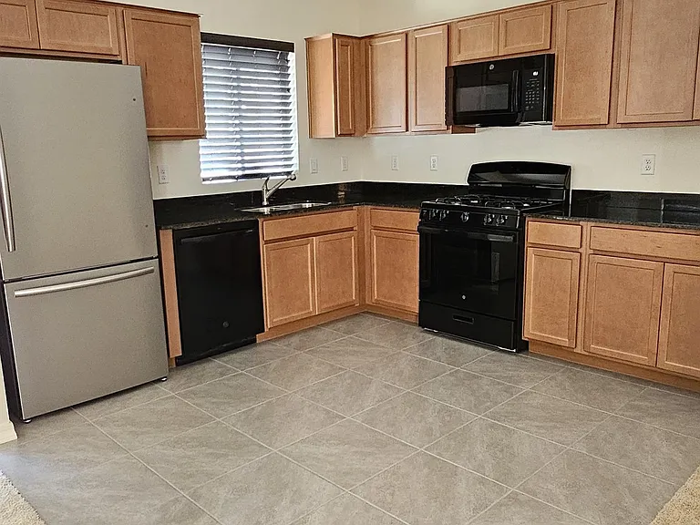 3001 E Butler Ave #1-14 — Photo 5