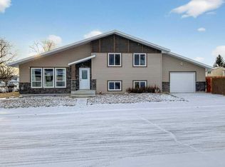 10 E Trent Rd W, Lethbridge, AB T1K4N2