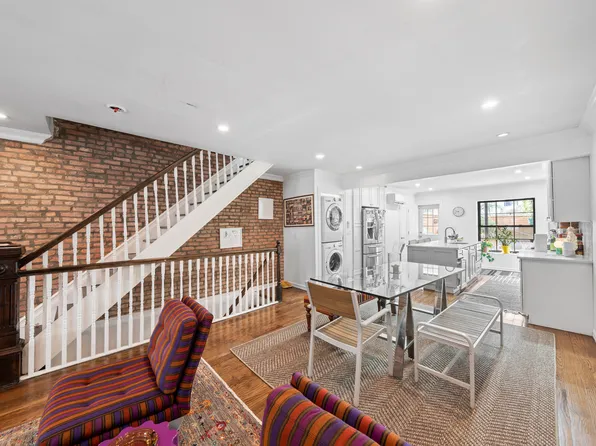 458 Jefferson Avenue image 1 of 13