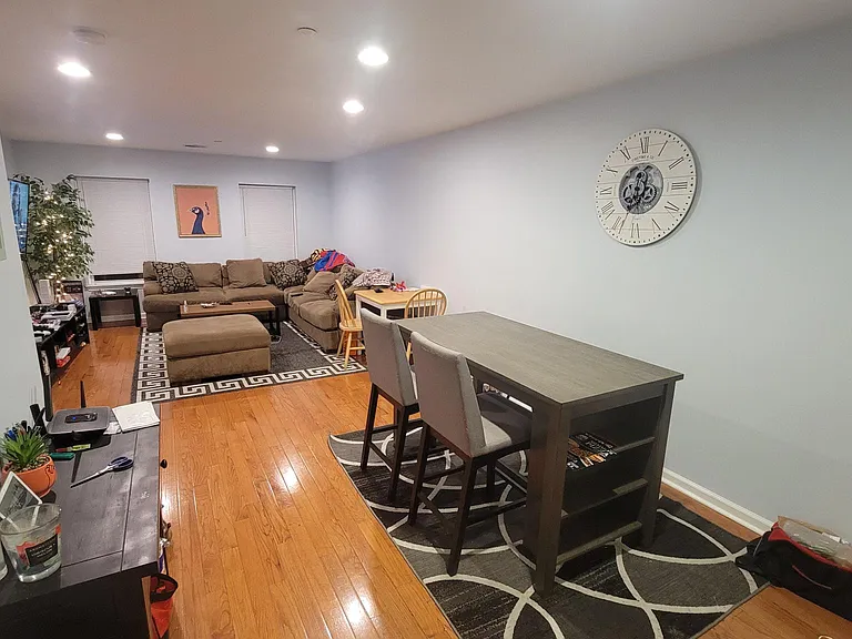2352 N Park Ave — Photo 7