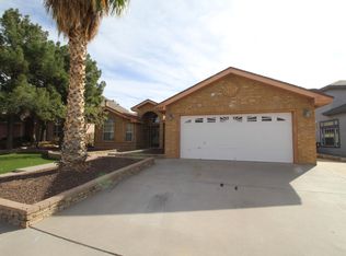 2032 Sun Country Dr, El Paso, TX 79938