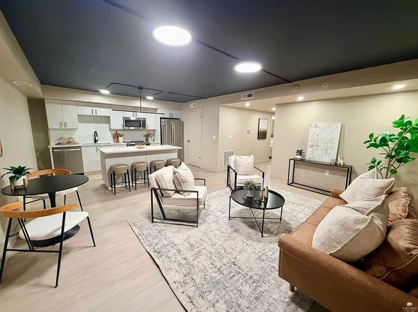 1700 N Manhattan Ave APT 202, Manhattan, KS 66502