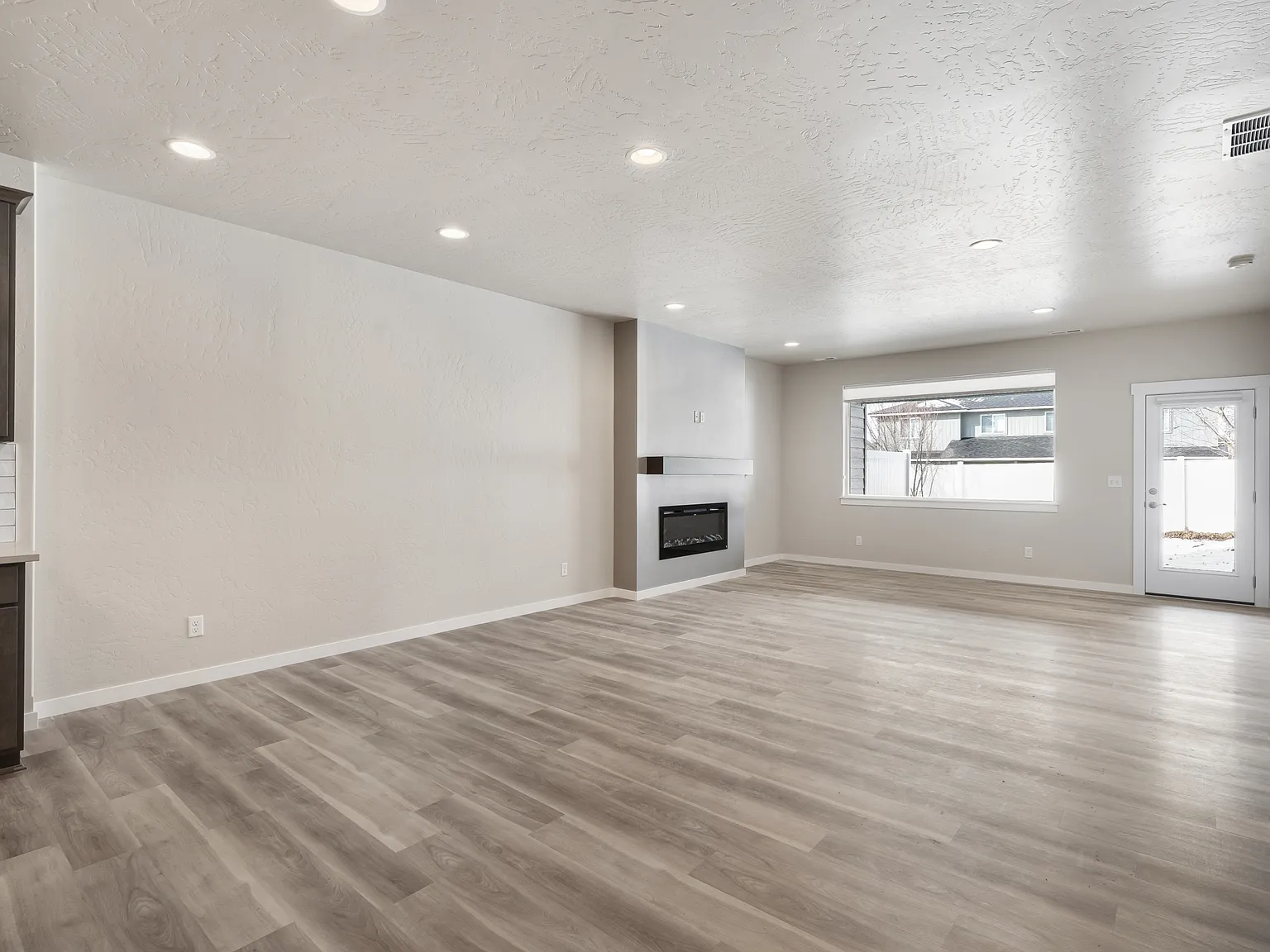 A23 - 1319 North Tschirley Street - 1 — Photo 3