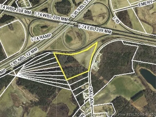 Dallas Rd, Lumberton, NC 28358
