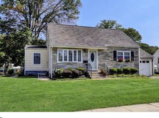 37 Tappan Ave, Hamilton, NJ 08690