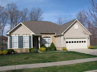 9549 Angela Dr, Twinsburg, OH 44087