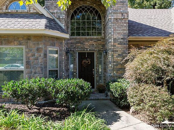 3rd image of 2481 N Worthington Way