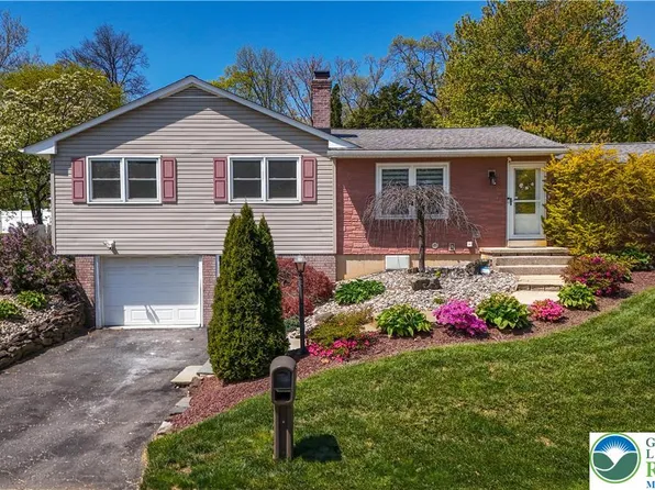 1271 Stafore Dr, Bethlehem, PA 18017